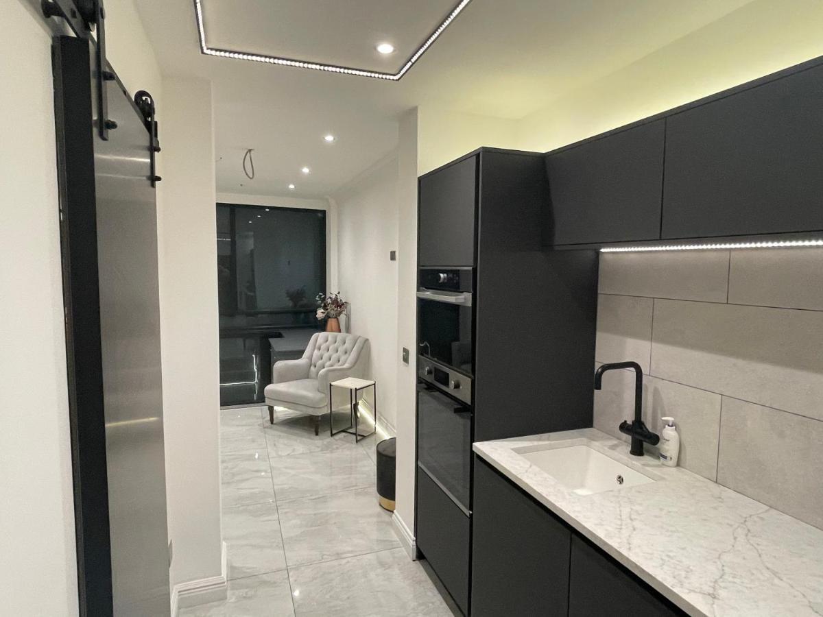 Luxury Apartment Edinburgh Centre With Steam Room Экстерьер фото