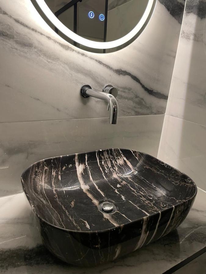 Luxury Apartment Edinburgh Centre With Steam Room Экстерьер фото